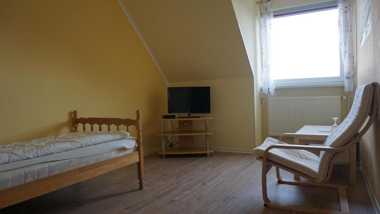 Logia Hotel garni Neuharlingersiel Esterno foto