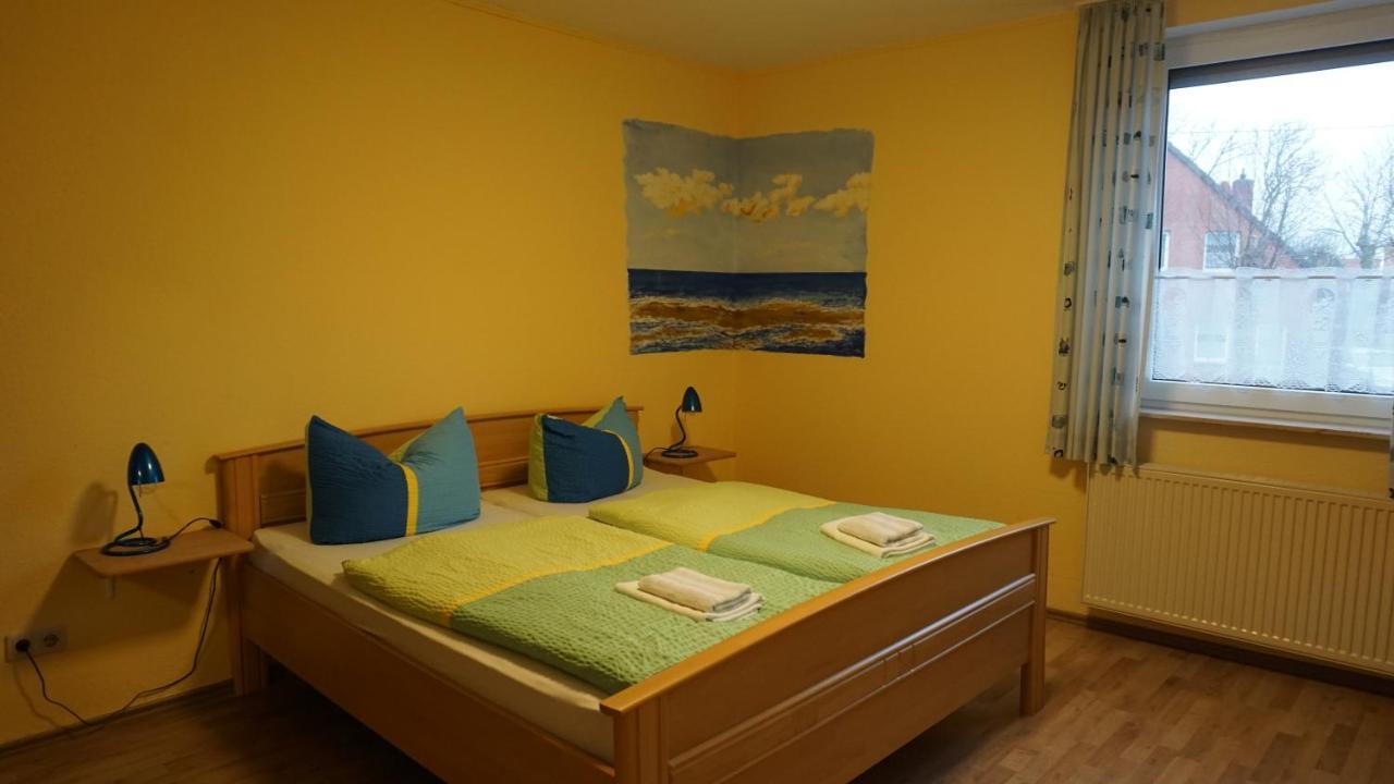 Logia Hotel garni Neuharlingersiel Esterno foto
