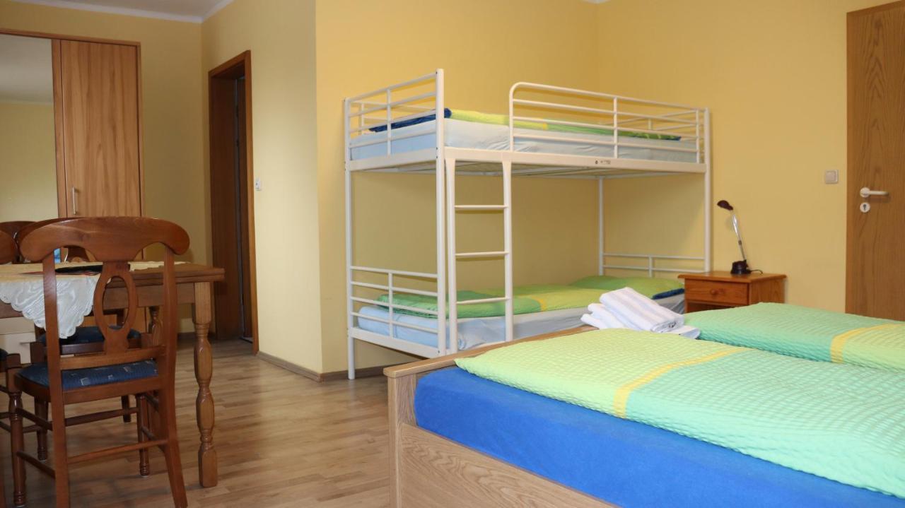 Logia Hotel garni Neuharlingersiel Esterno foto